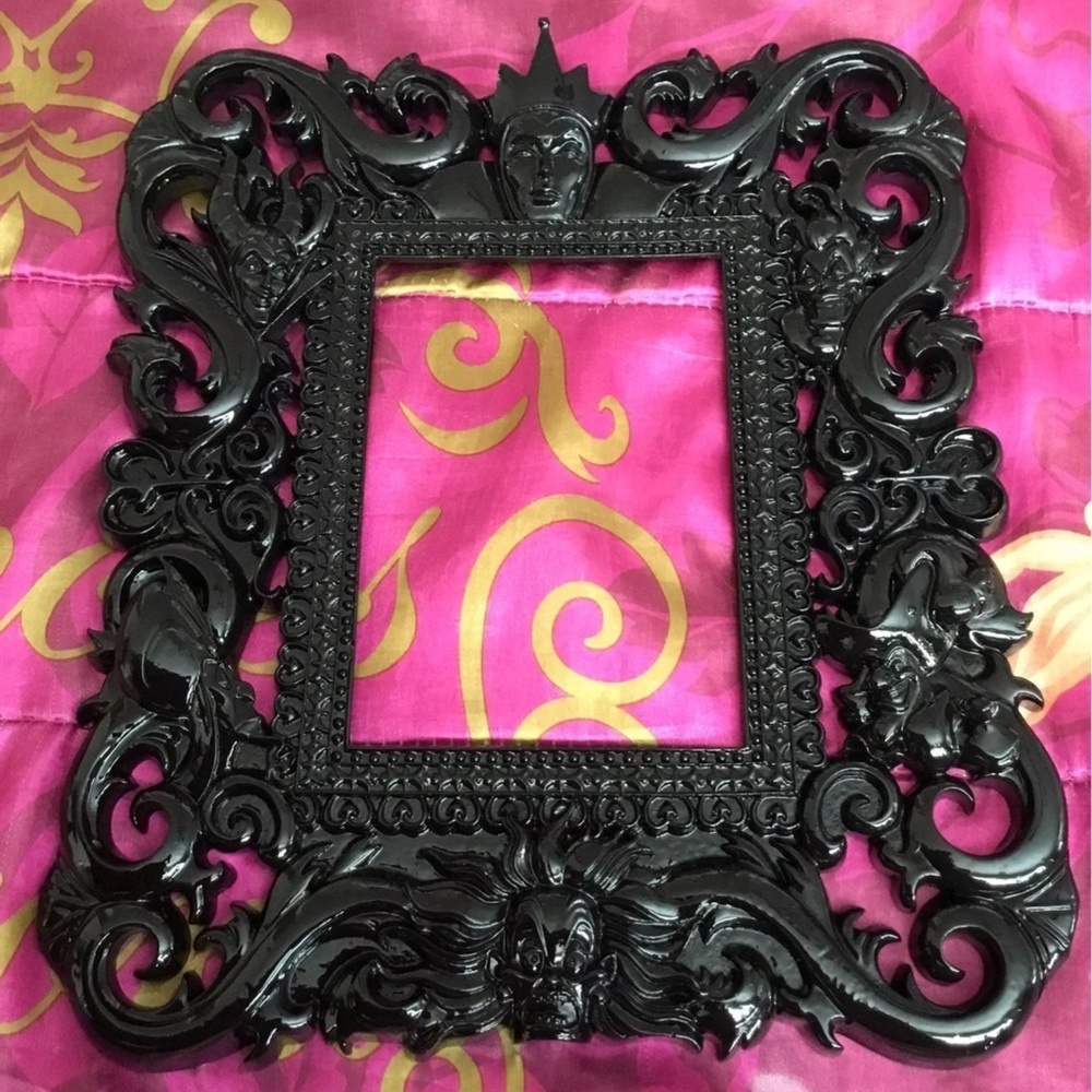 Disney villains frame Halloween decoration decor - Picture 8 of 16